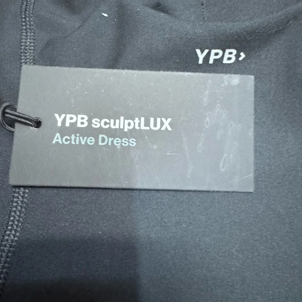 Abercrombie & Fitch YPB
SculptLUX Strappy-Back
Mini Dress Black Built In
Shorts. - Picture 12 of 13